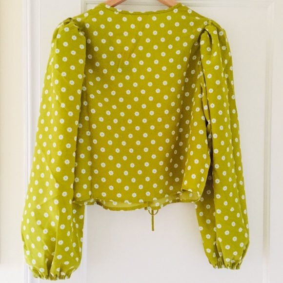 Levi's Embry Tie Front Daisy Blouse - Picture 11 of 14